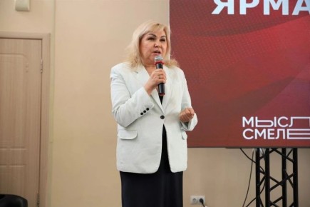 В Чебоксарах полицейские приняли участие в ярмарке вакансий