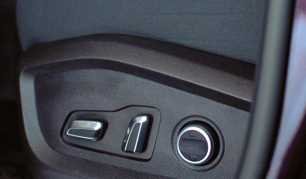 Важные причины отказаться от влажных салфеток для чистки салона автомобиля