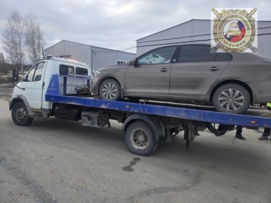 За рулём оказался человек без права управления