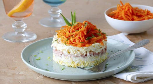 Салат с корейской морковкой и плавленым сыром