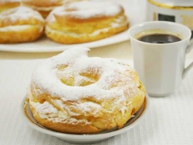 Нежные заварные кольца с творожным кремом для всей семьи