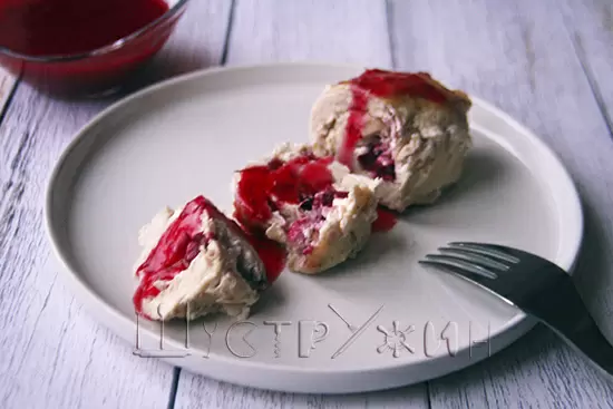 Куриные рулеты с клюквой: оригинальное блюдо для праздничного стола