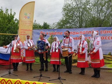 В Чувашии при поддержке «Единой России» стартовал фестиваль «Автоклубы в ритме Победы»