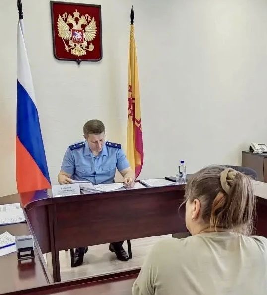Прокурор Чувашской Республики Эдуард Гиматов провел личный прием граждан в региональной приемной президента Российской Федерации Прокурор Чувашской Республики Эдуард Гиматов провел личный прием граждан в региональной приемной президента Российской Федерации