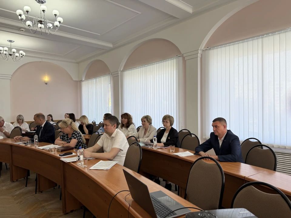 Сегодня в Новочебоксарске, как и по всей Чувашии, проходит Единый информационный день (ЕИД) Сегодня в Новочебоксарске, как и по всей Чувашии, проходит Единый информационный день (ЕИД)