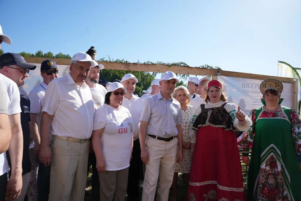 Леонид Черкесов: На агродобровольческом слёте «Лучшие на селе» каждый муниципалитет ярко представил наследие своей территории Леонид Черкесов: На агродобровольческом слёте «Лучшие на селе» каждый муниципалитет ярко представил наследие своей территории