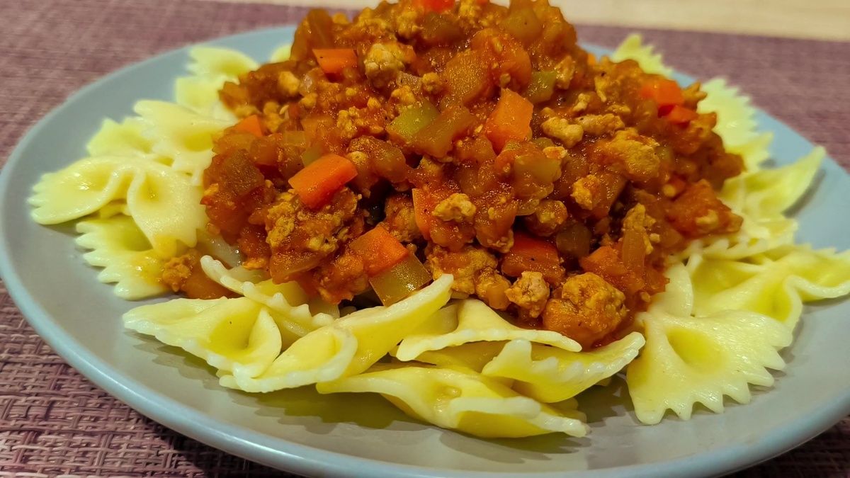 Мясной соус с овощами: легкий и полезный вариант для любого ужина