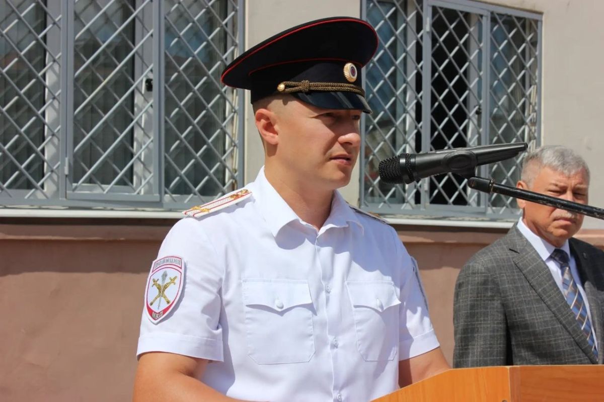 В Управлении МВД России по городу Чебоксары в честь 106-й годовщины со дня образования органов внутренних дел республики состоялось торжественное построение личного состава В Управлении МВД России по городу Чебоксары в честь 106-й годовщины со дня образования органов внутренних дел республики состоялось торжественное построение личного состава