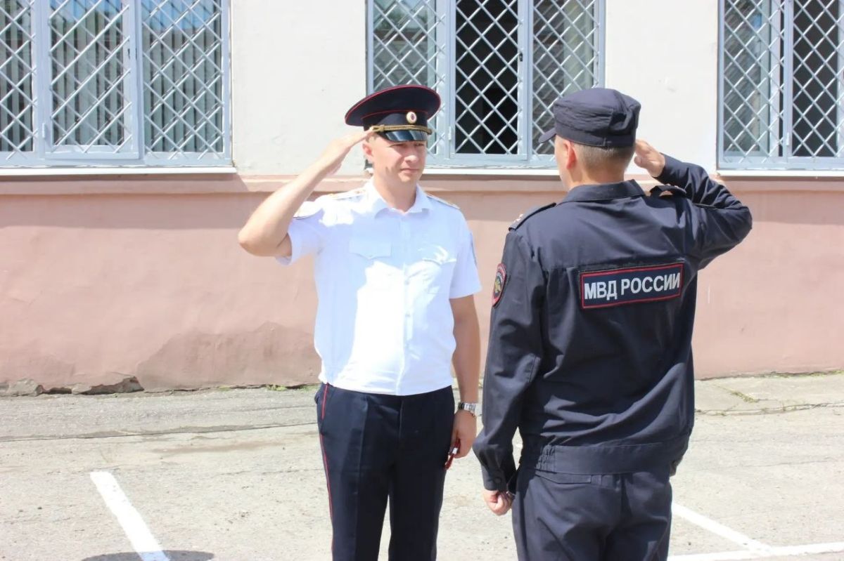 В Управлении МВД России по городу Чебоксары в честь 106-й годовщины со дня образования органов внутренних дел республики состоялось торжественное построение личного состава В Управлении МВД России по городу Чебоксары в честь 106-й годовщины со дня образования органов внутренних дел республики состоялось торжественное построение личного состава