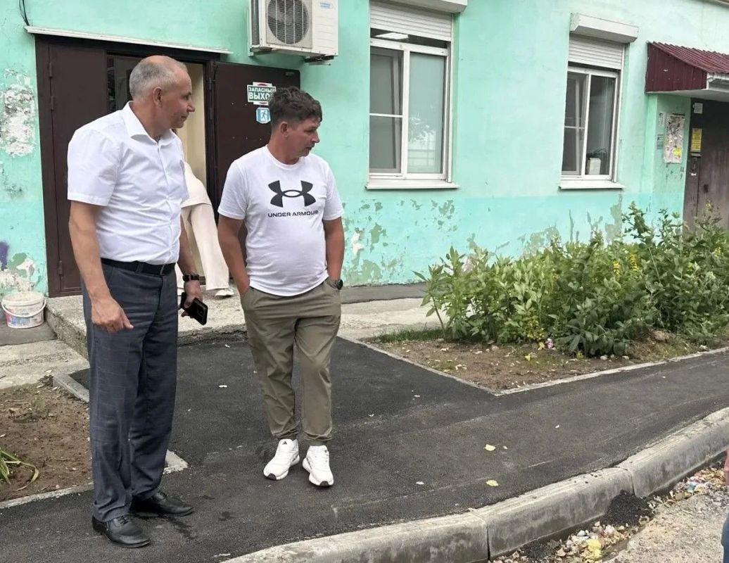 Продолжаем благоустраивать наши дворы в рамках программы «Ниме — Народный бюджет» Продолжаем благоустраивать наши дворы в рамках программы «Ниме — Народный бюджет»