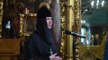 Во Введенском соборе Чебоксар 14 июля встретили самую большую в мире частицу мощей святителя Николая Чудотворца, доставленную из Воскресенского Новодевичьего монастыря Санкт-Петербурга