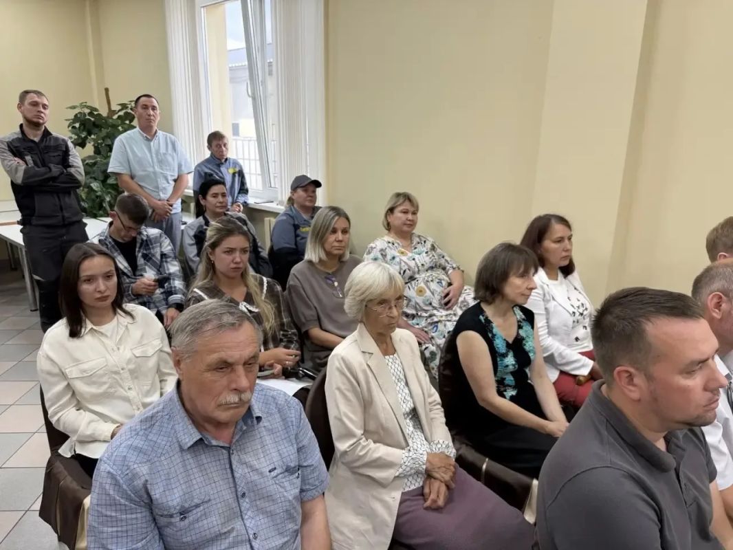 Неоднократно бывал на новочебоксарском предприятии «Спектр» и каждый раз восхищаюсь инновационным производством, сильным научным подходом и командой настоящих профессионалов, которую собрал учредитель Сергей Михеев Неоднократно бывал на новочебоксарском предприятии «Спектр» и каждый раз восхищаюсь инновационным производством, сильным научным подходом и командой настоящих профессионалов, которую собрал учредитель Сергей Михеев