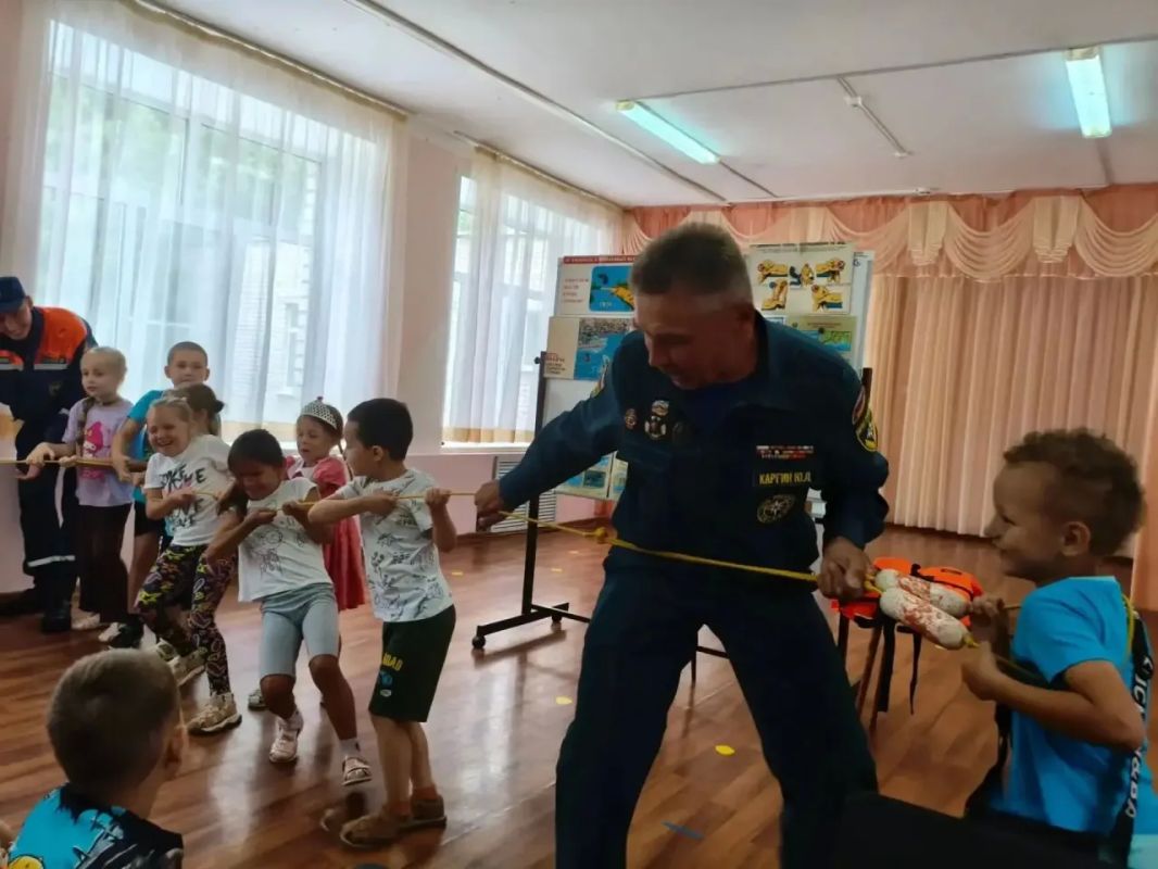 Уроки безопасности на водных объектах для детей прошли в Новочебоксарске Уроки безопасности на водных объектах для детей прошли в Новочебоксарске