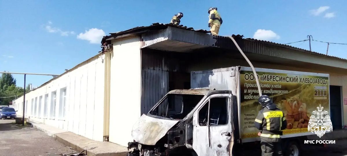 С начала года в Чувашии зарегистрированы 38 случаев возгораний транспортных средств С начала года в Чувашии зарегистрированы 38 случаев возгораний транспортных средств
