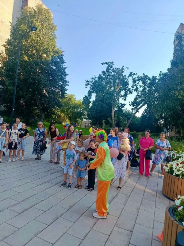 На Юго-Западном бульваре прошёл праздник воздушных шаров На Юго-Западном бульваре прошёл праздник воздушных шаров