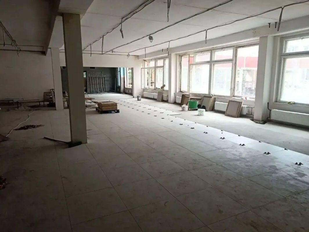 В 18 школах Чебоксар продолжается капитальный ремонт В 18 школах Чебоксар продолжается капитальный ремонт