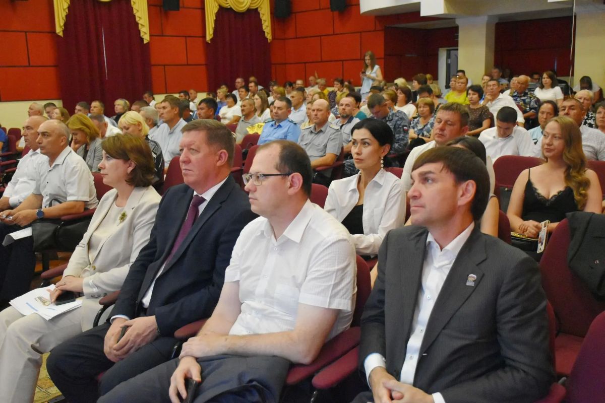 Вчера команда Правительства Чувашии вновь провела проект «Открытый Разговор», инициированный Председателем Кабинета Министров Сергеем Артамоновым Вчера команда Правительства Чувашии вновь провела проект «Открытый Разговор», инициированный Председателем Кабинета Министров Сергеем Артамоновым