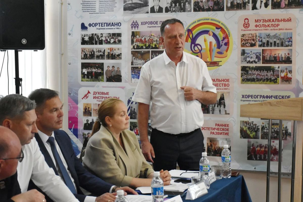 Вчера команда Правительства Чувашии вновь провела проект «Открытый Разговор», инициированный Председателем Кабинета Министров Сергеем Артамоновым Вчера команда Правительства Чувашии вновь провела проект «Открытый Разговор», инициированный Председателем Кабинета Министров Сергеем Артамоновым