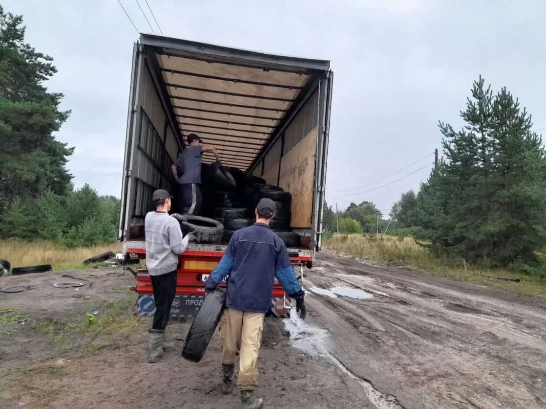 В Заволжье вывезли все отработанные автомобильные покрышки В Заволжье вывезли все отработанные автомобильные покрышки