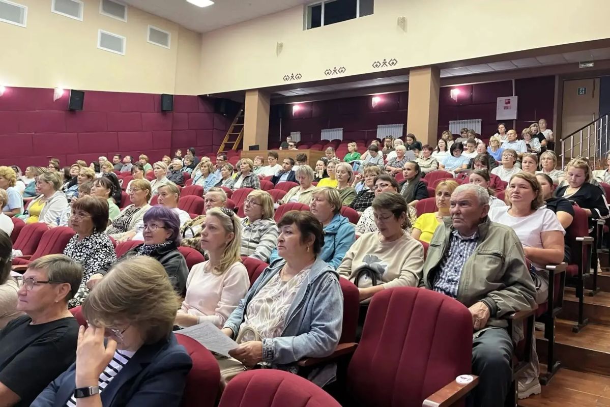 До начала голосования осталось менее трех недель До начала голосования осталось менее трех недель