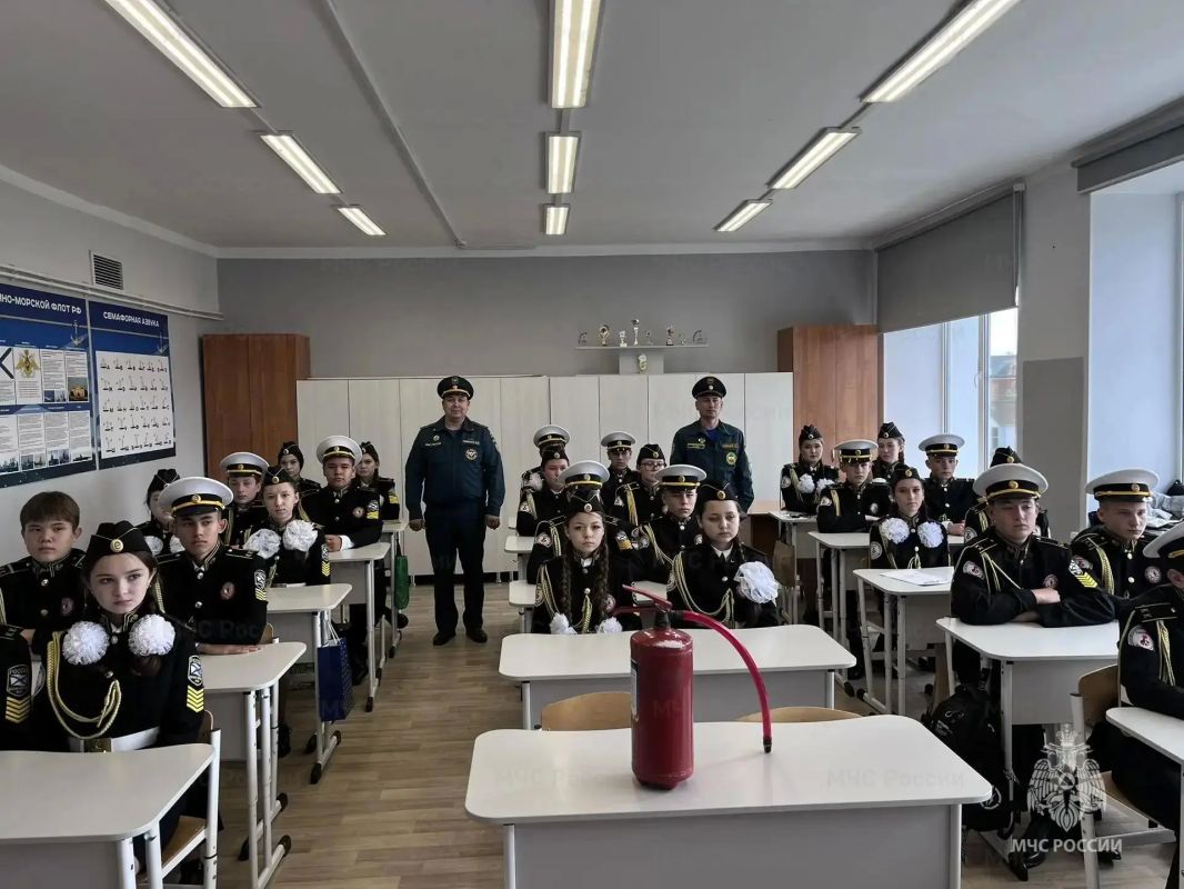 Уроки безопасности от МЧС России: когда знания спасают жизни! Уроки безопасности от МЧС России: когда знания спасают жизни!
