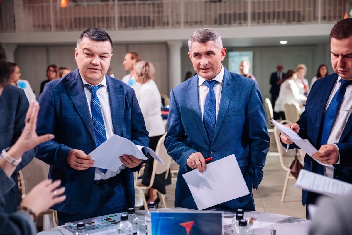 Поздравляем команду Чебоксар с выходом в финал конкурса "Управленческая команда - 2026"! Поздравляем команду Чебоксар с выходом в финал конкурса "Управленческая команда - 2026"!