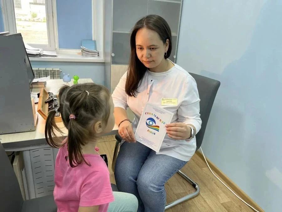 День открытых дверей для юных пациентов пройдёт в офтальмологической больнице