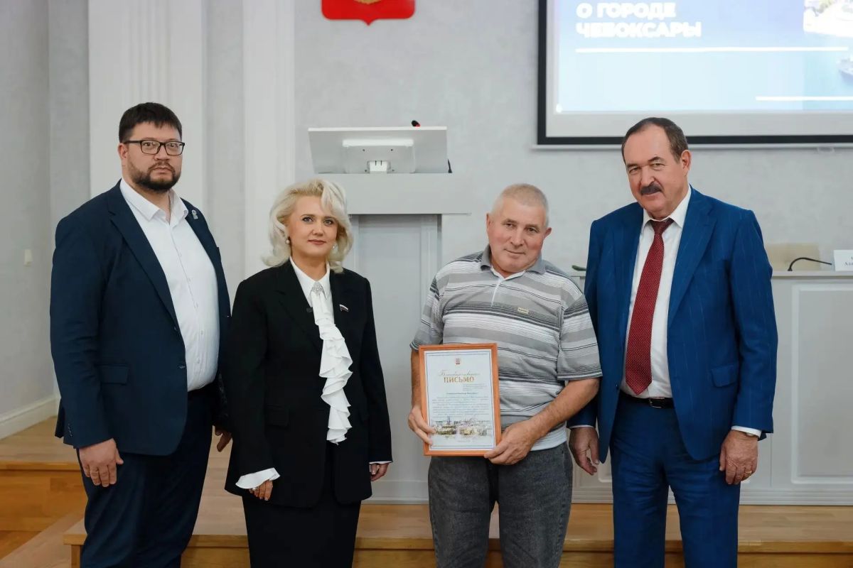Заводу имени Чапаева добавят парковочных мест, а территорию у пруда благоустроят Заводу имени Чапаева добавят парковочных мест, а территорию у пруда благоустроят