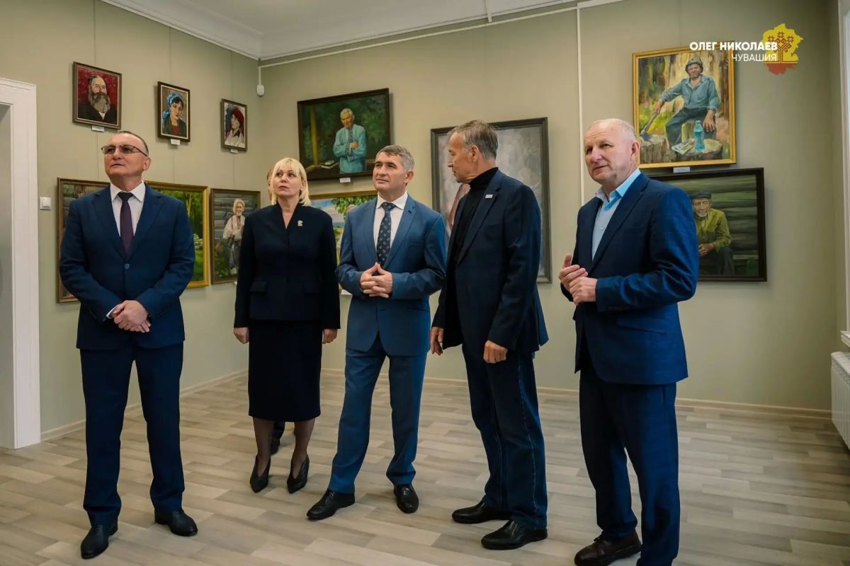 Олег Николаев оценил обновлённый музей в Красночетайском округе Олег Николаев оценил обновлённый музей в Красночетайском округе