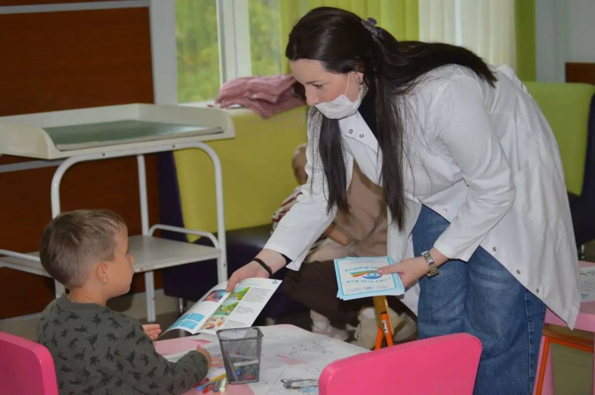 В рамках проекта «Шаг к здоровью» в Новочебоксарске состоялась акция «Поезд здоровья» — «Детский доктор» В рамках проекта «Шаг к здоровью» в Новочебоксарске состоялась акция «Поезд здоровья» — «Детский доктор»