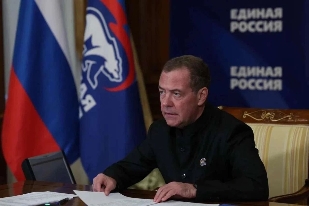 Сергей Артамонов выступил на селекторе «Единой России» Сергей Артамонов выступил на селекторе «Единой России»