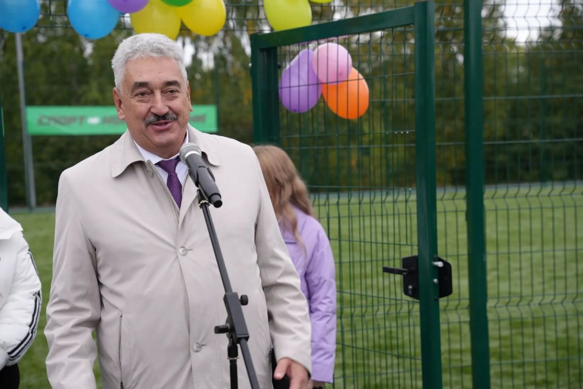 Леонид Черкесов: Современное футбольное поле с искусственным покрытием открыли в селе Напольное Порецкого муниципального округа вместе с заместителем Председателя Госсовета Чувашии Виктором Горбуновым и главой Порецкого... Леонид Черкесов: Современное футбольное поле с искусственным покрытием открыли в селе Напольное Порецкого муниципального округа вместе с заместителем Председателя Госсовета Чувашии Виктором Горбуновым и главой Порецкого...