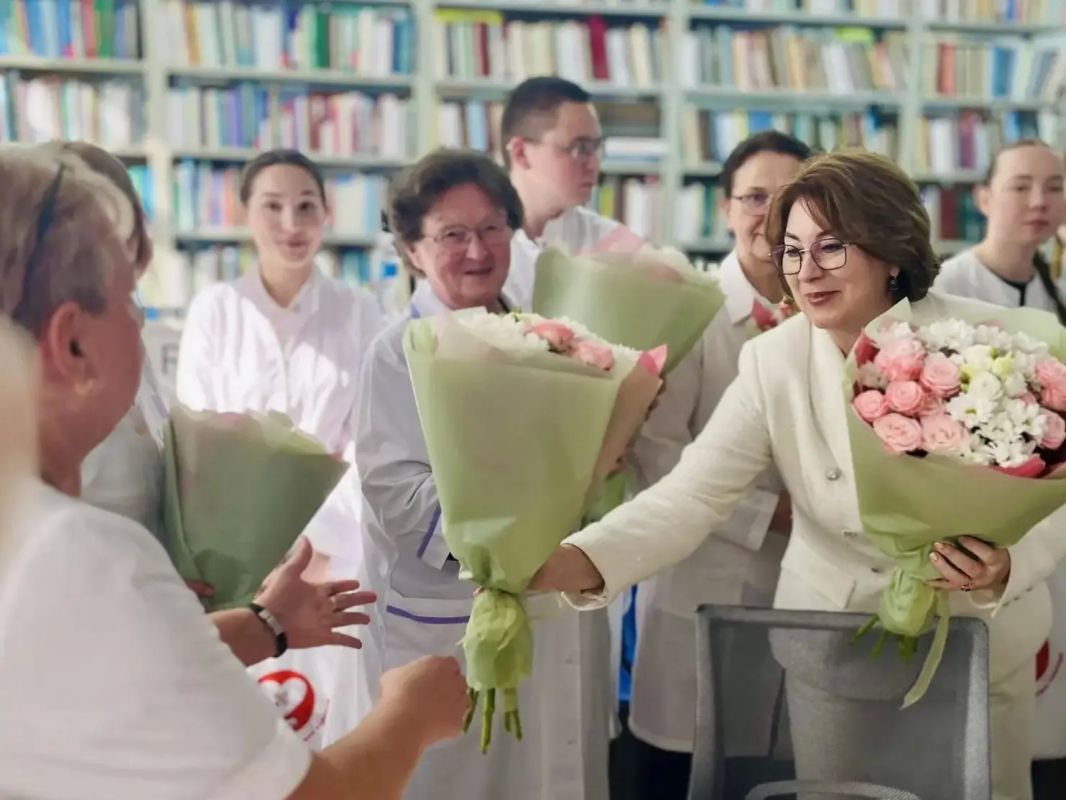 «Открытый разговор»: Лариса Тарасова обсудила роль наставничества в здравоохранении с преподавателями и студентами Чебоксарского медколледжа «Открытый разговор»: Лариса Тарасова обсудила роль наставничества в здравоохранении с преподавателями и студентами Чебоксарского медколледжа