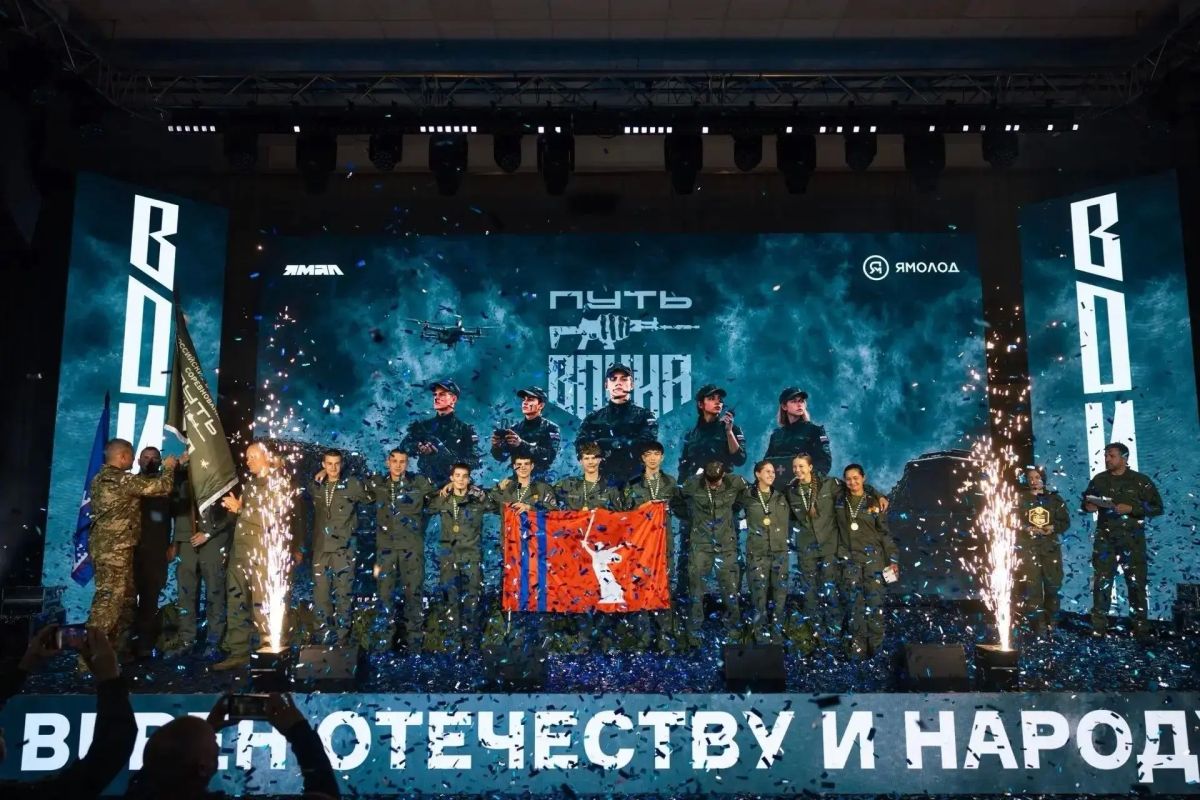 Виктор Водолацкий: Дорогие друзья! В финале третьего сезона Всероссийской военно-патриотической игры «Зарница 2.0» команды Центра «ВОИН» впервые в истории завоевали сразу три первых места — два в старшей возрастной категории... Виктор Водолацкий: Дорогие друзья! В финале третьего сезона Всероссийской военно-патриотической игры «Зарница 2.0» команды Центра «ВОИН» впервые в истории завоевали сразу три первых места — два в старшей возрастной категории...
