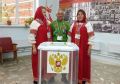 На участке № 911 в Красноармейском округе особая атмосфера: члены комиссии встречают избирателей в традиционных народных костюмах, в Год единства народов России и Год дружбы народов наглядно демонстрируя красоту нашей общей...