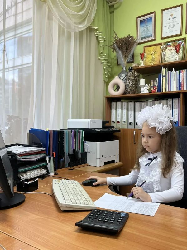 Взрослые роли для малышей: в детских садах Чебоксар прошел День самоуправления Взрослые роли для малышей: в детских садах Чебоксар прошел День самоуправления