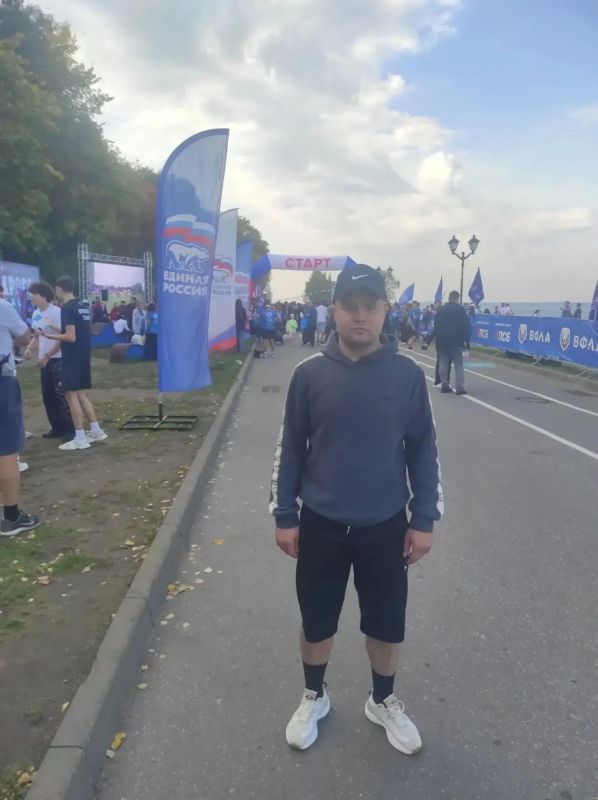 Сотрудники прокуратуры Чувашии вместе со своими семьями приняли участие во всероссийском забеге «Кросс нации – 2026» Сотрудники прокуратуры Чувашии вместе со своими семьями приняли участие во всероссийском забеге «Кросс нации – 2026»