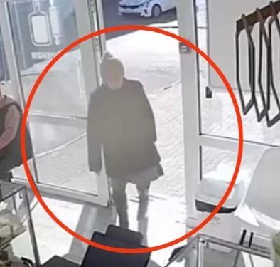 В Чебоксарах сотрудники полиции установили личность пожилой женщины, похитившей кошелек в пекарне