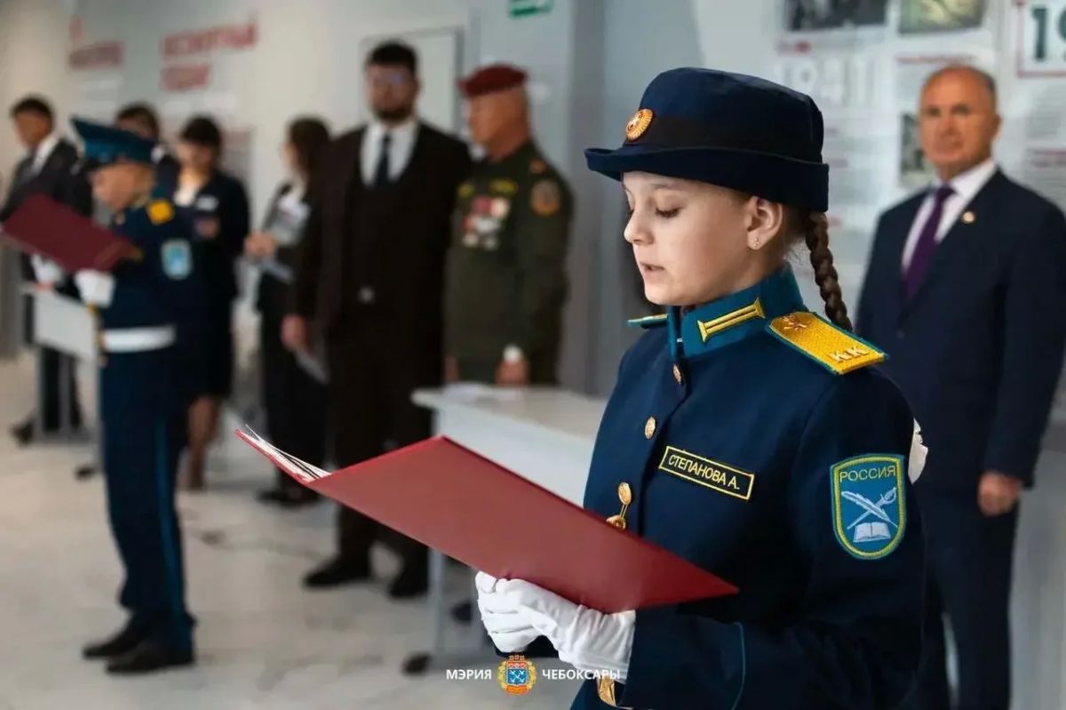 Станислав Трофимов: О мужестве, памяти и служении Родине: Урок Мужества в школе №22 Станислав Трофимов: О мужестве, памяти и служении Родине: Урок Мужества в школе №22