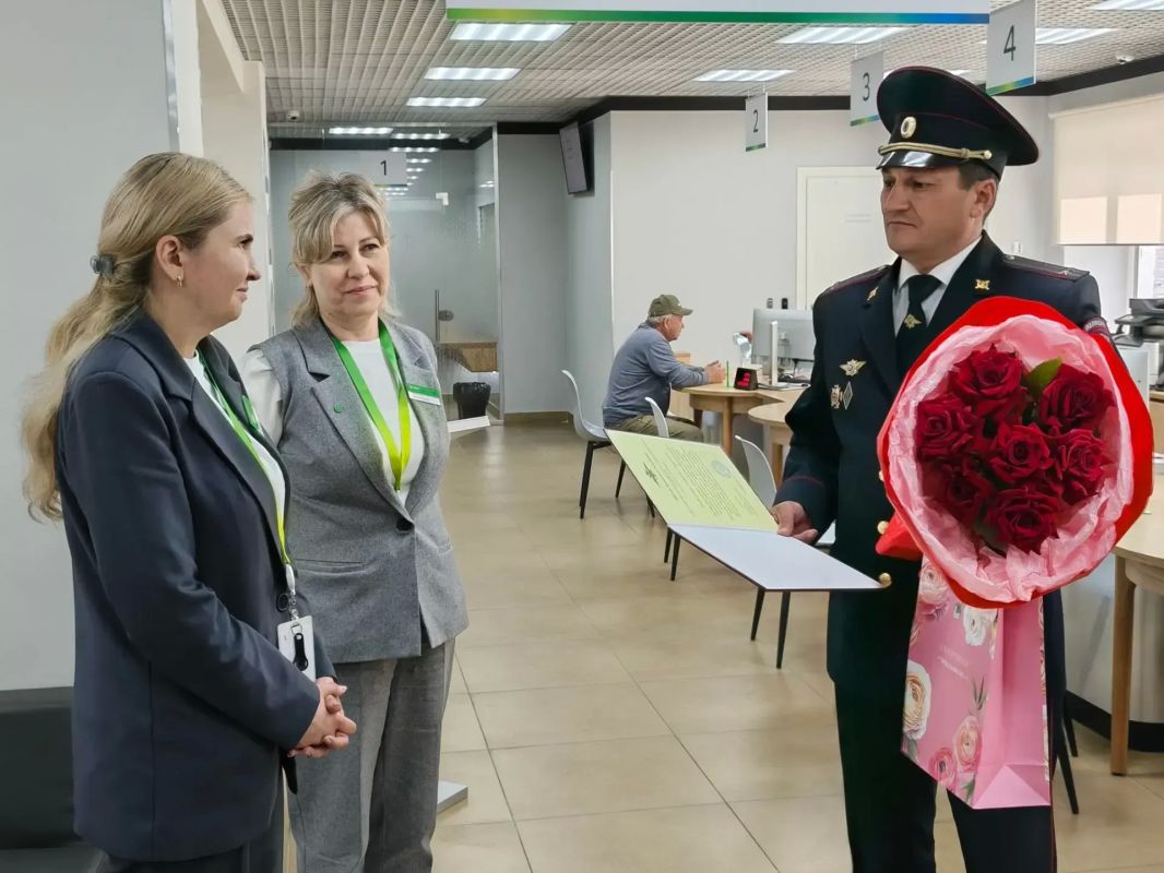 В Чувашии благодаря неравнодушию и бдительности граждан было предотвращено мошенничество в отношении родителей участника СВО В Чувашии благодаря неравнодушию и бдительности граждан было предотвращено мошенничество в отношении родителей участника СВО