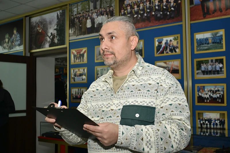 В МВД по Чувашской Республике подвели итоги регионального этапа конкурса детского рисунка «Мои родители работают в полиции» В МВД по Чувашской Республике подвели итоги регионального этапа конкурса детского рисунка «Мои родители работают в полиции»