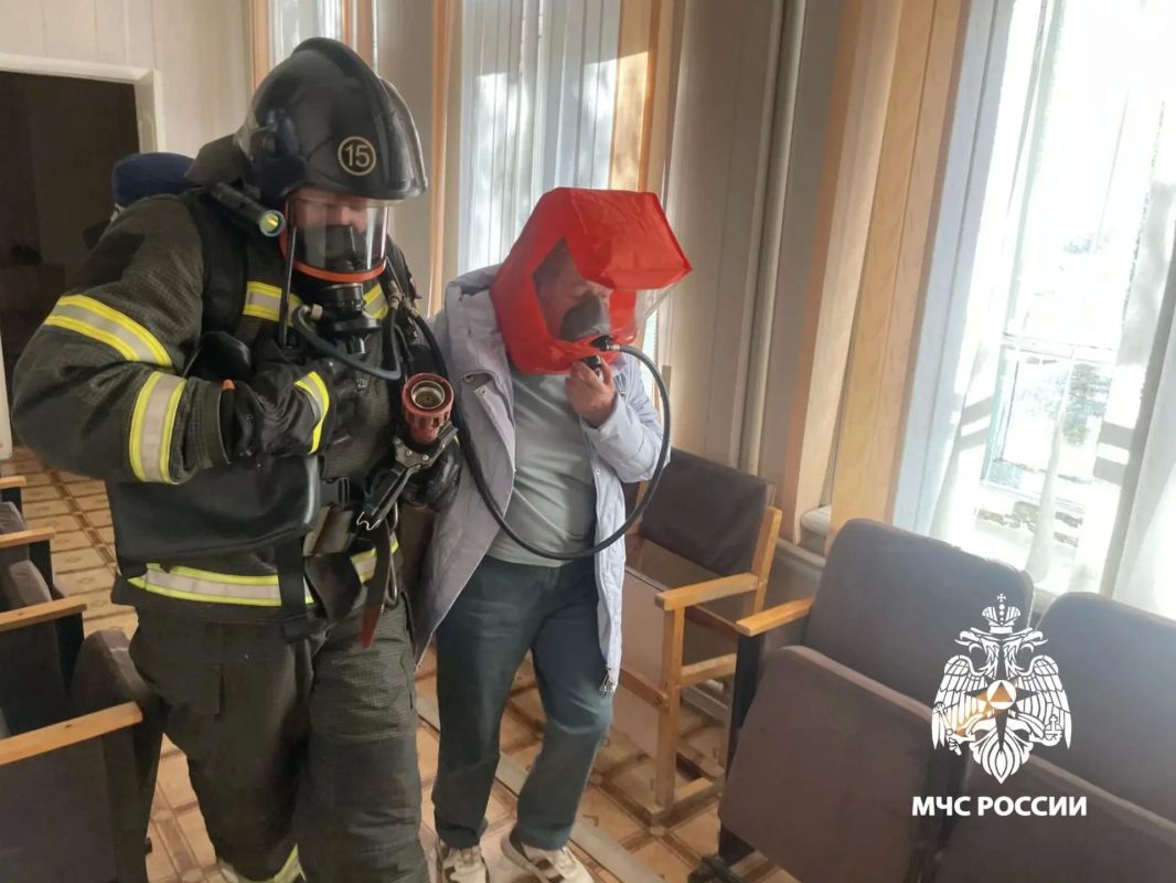 Условный пожар в Доме детского творчества Условный пожар в Доме детского творчества