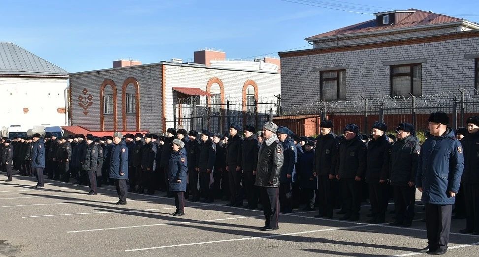 В МВД по Чувашской Республике состоялся строевой смотр подразделений аппарата В МВД по Чувашской Республике состоялся строевой смотр подразделений аппарата