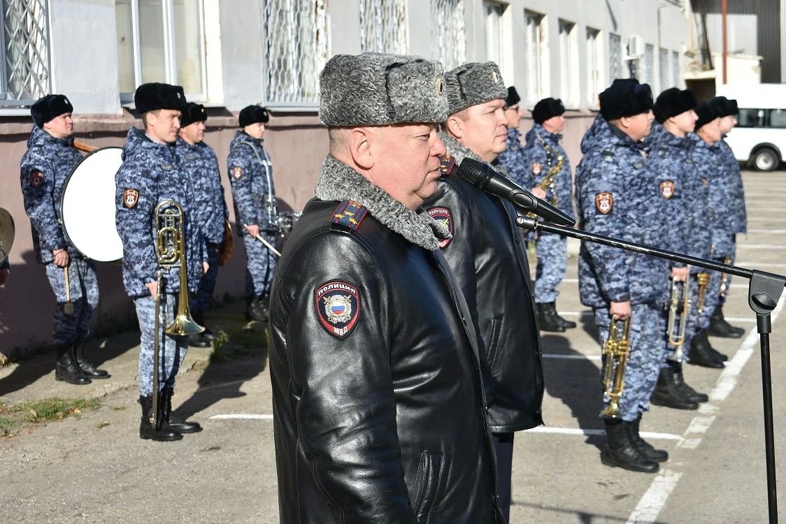 В МВД по Чувашской Республике состоялся строевой смотр подразделений аппарата В МВД по Чувашской Республике состоялся строевой смотр подразделений аппарата