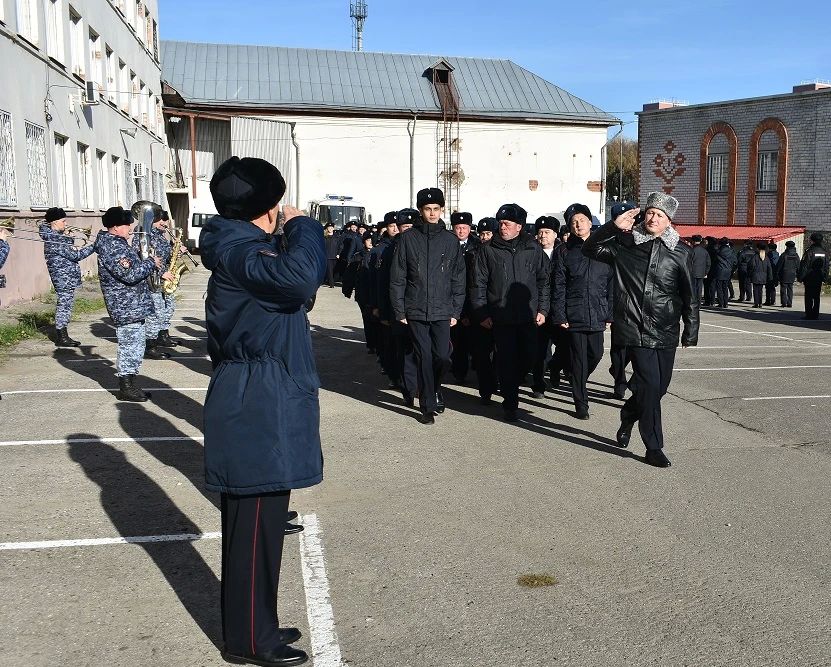 В МВД по Чувашской Республике состоялся строевой смотр подразделений аппарата В МВД по Чувашской Республике состоялся строевой смотр подразделений аппарата