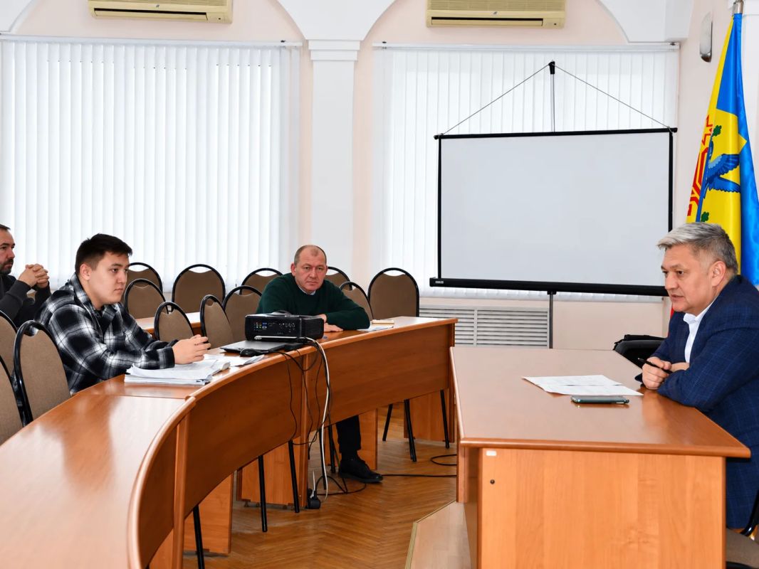 Комфорт горожан: в администрации Новочебоксарска прошла встреча с руководителями управляющих компаний Комфорт горожан: в администрации Новочебоксарска прошла встреча с руководителями управляющих компаний