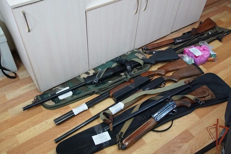 Из Чувашии военным передали около 200 единиц гражданского оружия Из Чувашии военным передали около 200 единиц гражданского оружия