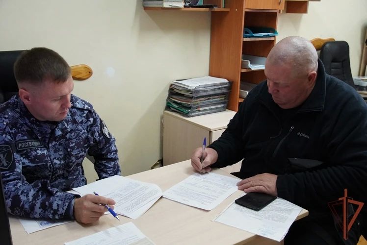 Из Чувашии военным передали около 200 единиц гражданского оружия Из Чувашии военным передали около 200 единиц гражданского оружия