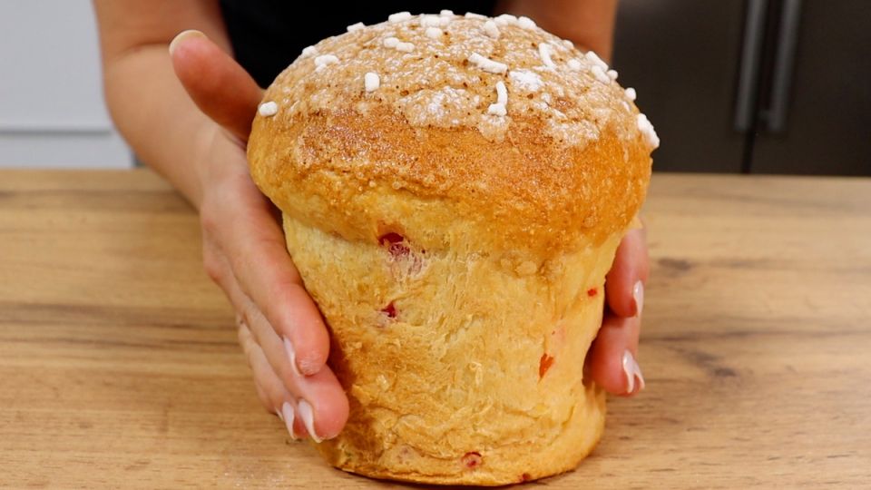 Необычный способ украшения куличей: отказ от глазури в пользу макаронажа