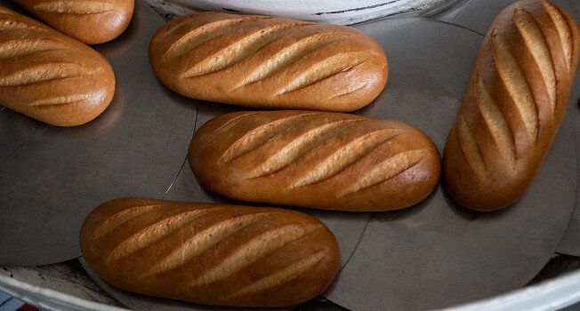 Как на комбинате «Черемушки» создают идеальный нарезной батон